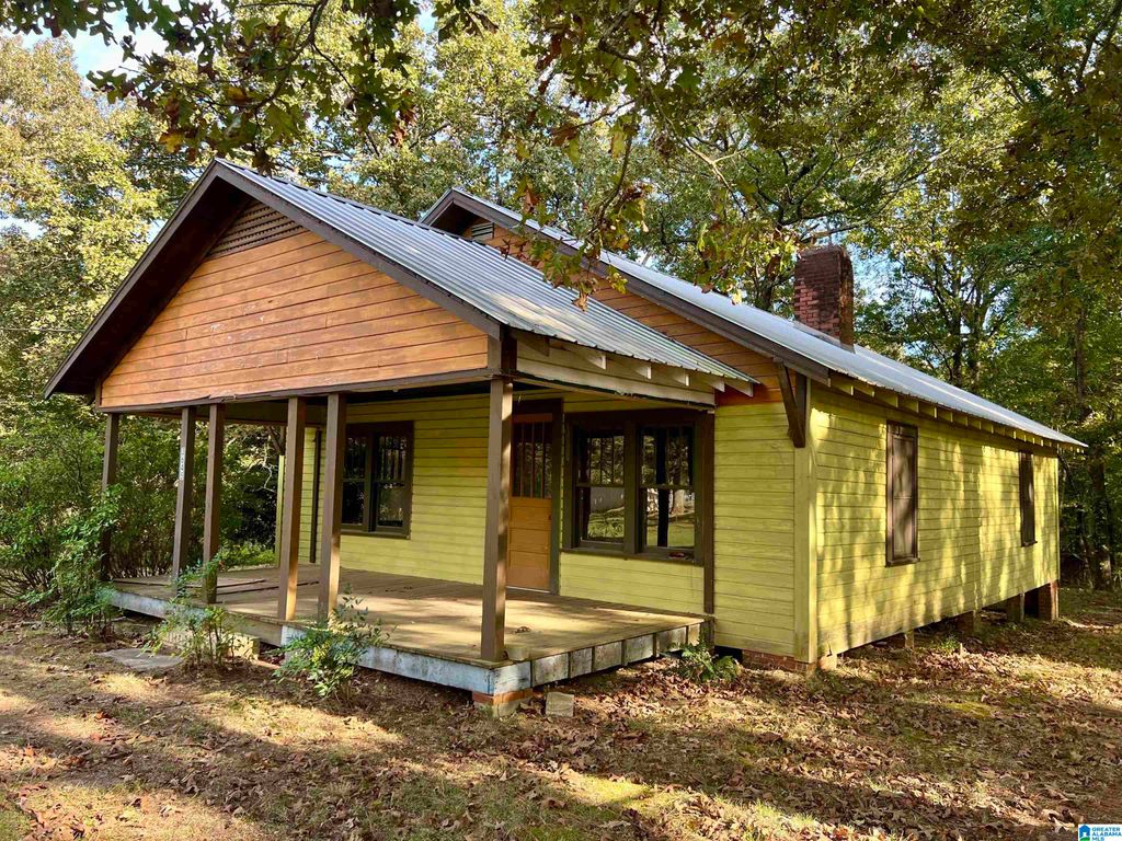 Deep house cleaning services in Graham, AL for kitchens, bathrooms, and living areas